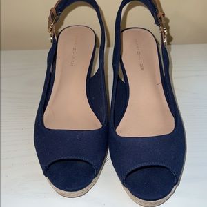 Tommy Hill figure wedges
